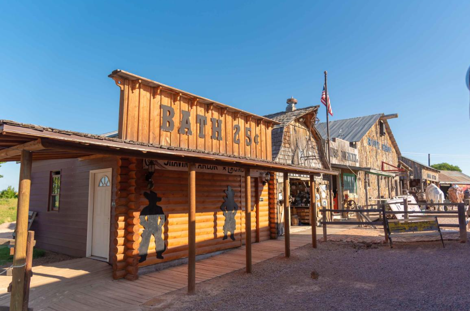 Fort Hays Chuckwagon Supper & Show, United States